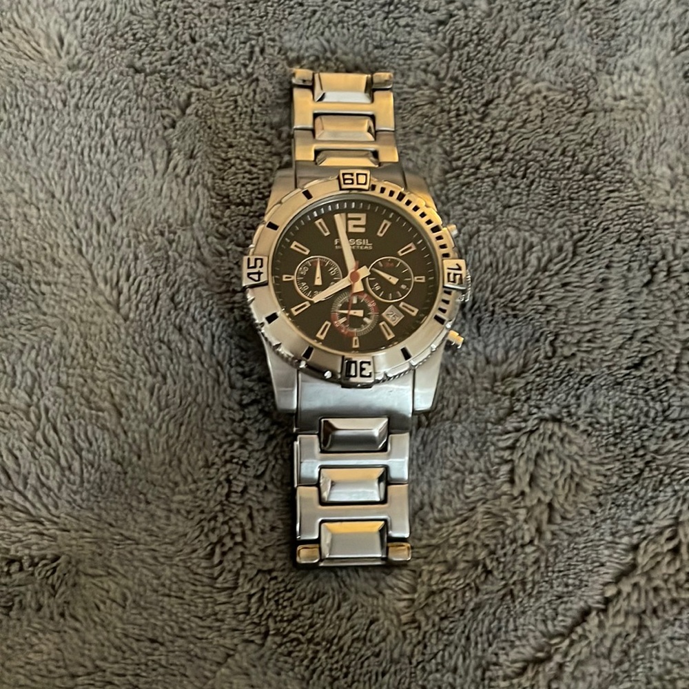 Fossil watch silver with black face